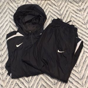 NIKE STORM-FIT WARMUPS